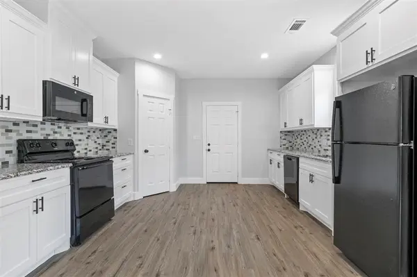 516 E Heron Street, Denison, TX 75021