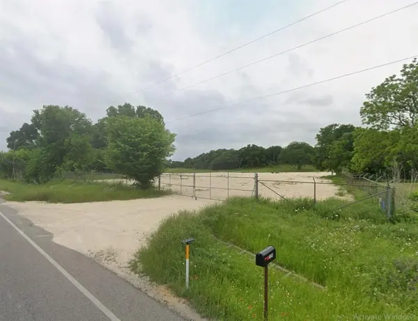 2290 S Burleson Boulevard, Burleson, TX 76028