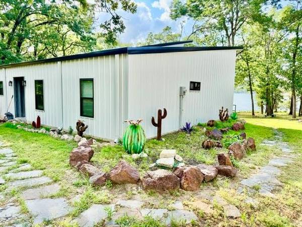 6033 Gowan Drive, Malakoff, TX 75148