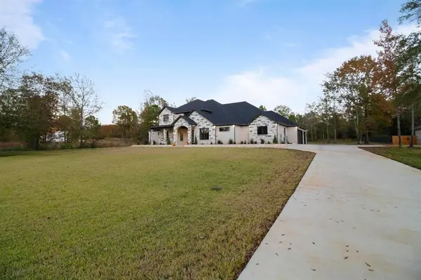 800 Stone Chimney Rd, Bullard, TX 75757