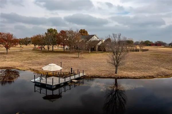 364 Parker Road #A, Van Alstyne, TX 75495