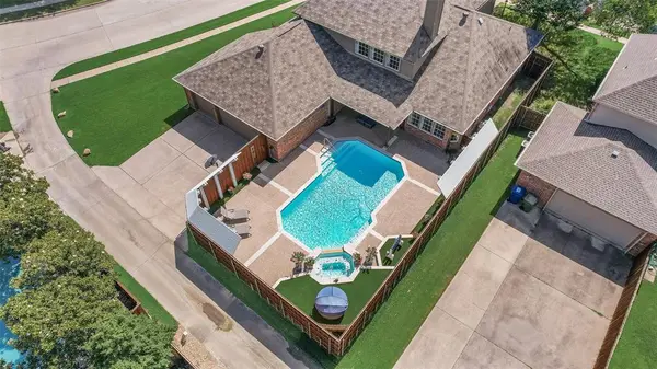 6802 Lochmoor Lane, Garland, TX 75044