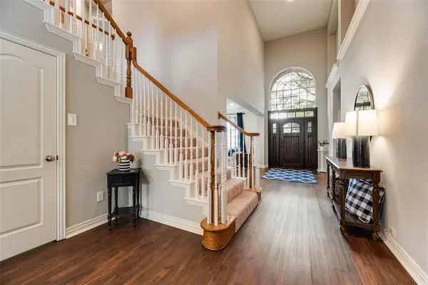 6802 Lochmoor Lane, Garland, TX 75044