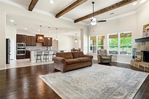 107 High Country Road, Decatur, TX 76234