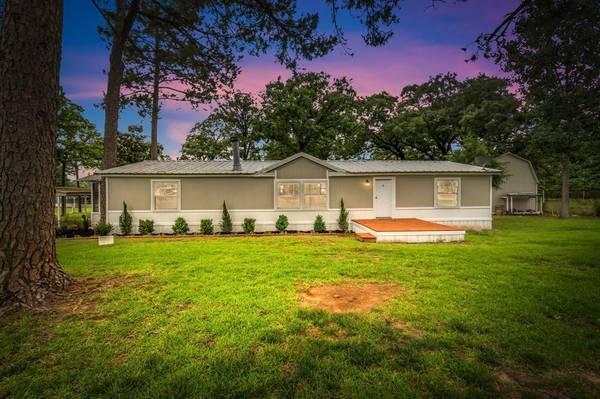 6000 Tranquility Drive, Fort Worth, TX 76140