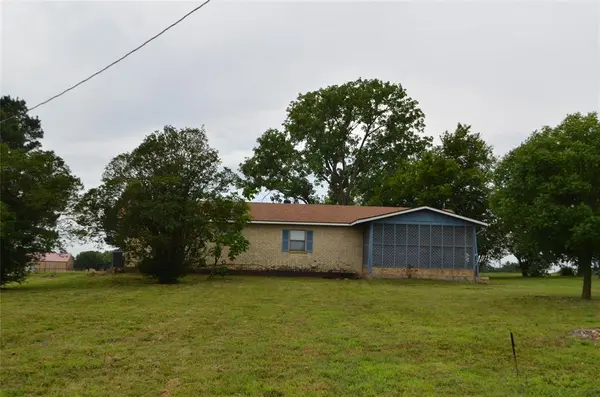 2020 Gage Road, Cleburne, TX 76031