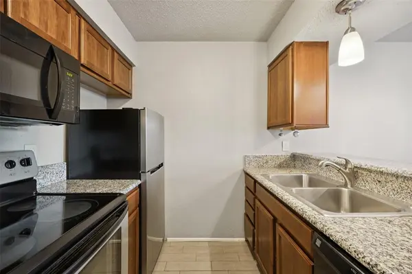 1503 N Garrett Avenue #111, Dallas, TX 75206