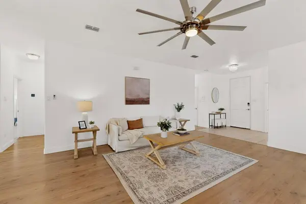6212 Topsail Drive, Fort Worth, TX 76179