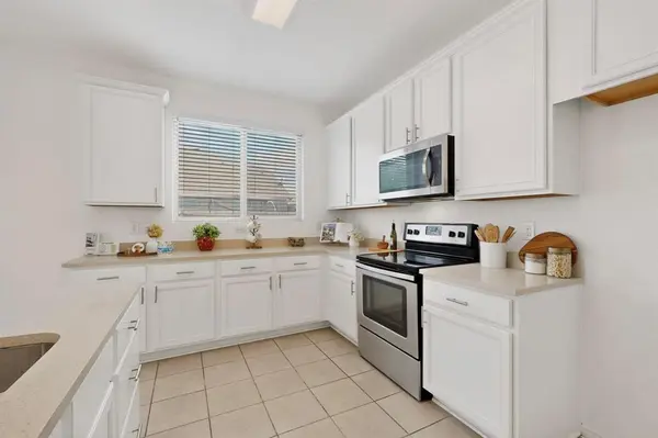 6212 Topsail Drive, Fort Worth, TX 76179