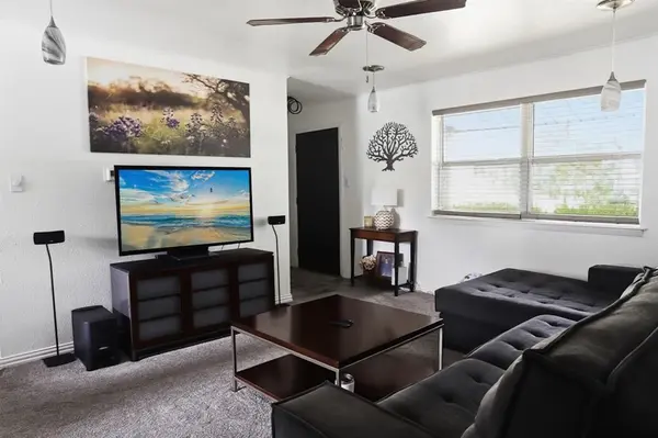 1105 Glenn Drive, Euless, TX 76039