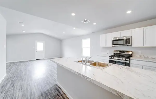 819 Cascade Drive, Hillsboro, TX 76645