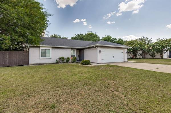 625 Park Center Boulevard, Saginaw, TX 76179