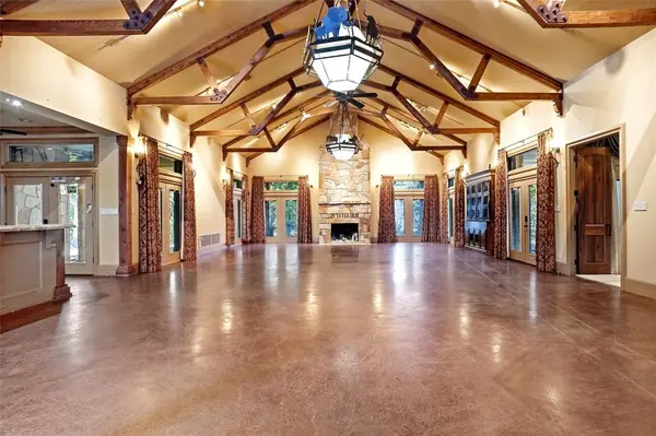 1211 Church Road, Lake Bridgeport, TX 76426
