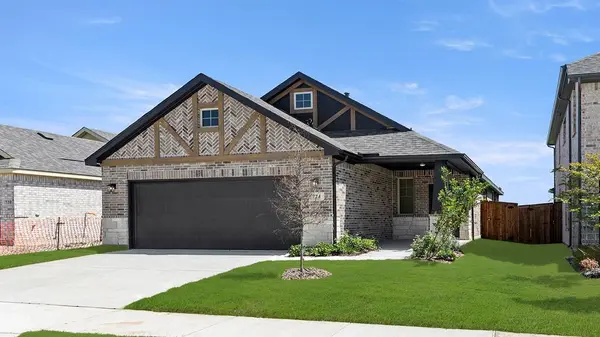 1716 Rufian Drive, Aubrey, TX 76227
