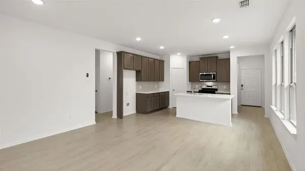 1716 Rufian Drive, Aubrey, TX 76227