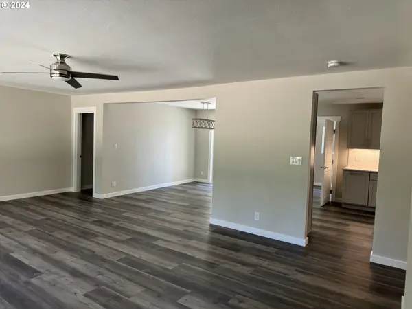 56188 PROSPER JUNCTION RD, Bandon, OR 97411