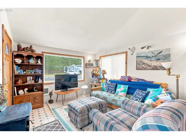 26202 R ST, Ocean Park, WA 98640