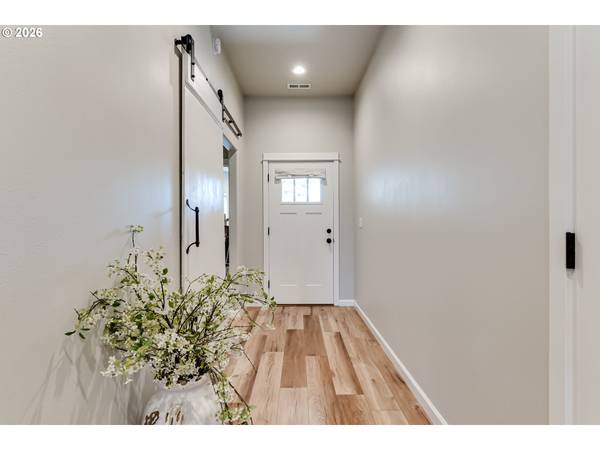 374 OWENS WAY, Creswell, OR 97426