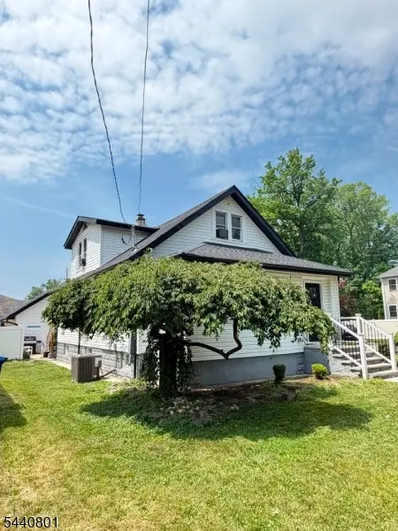 273 Avenel St, Woodbridge Twp., NJ 07001