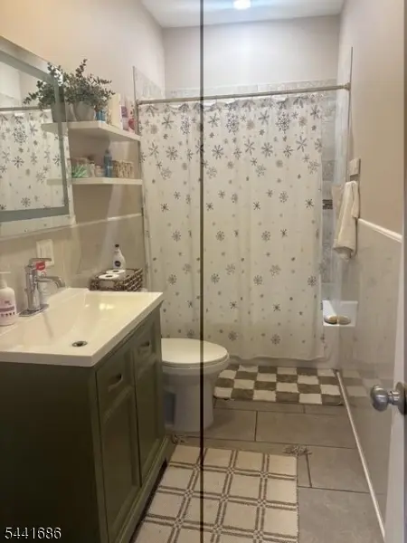 637-639 Parker St, Newark City, NJ 07104