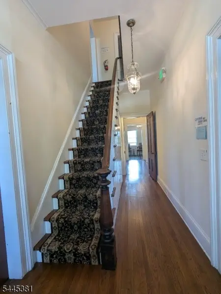 68 N Bridge St, Somerville Boro, NJ 08876