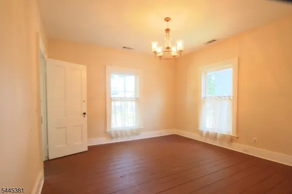 68 N Bridge St, Somerville Boro, NJ 08876