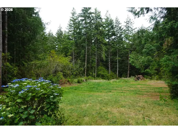 87444 WHISTLING LN, Bandon, OR 97411