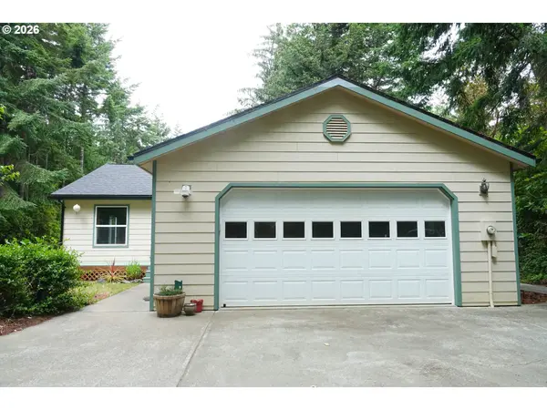 87444 WHISTLING LN, Bandon, OR 97411