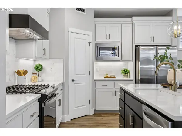 262 W MAPLE ST, Washougal, WA 98671