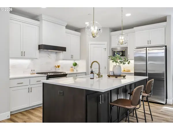262 W MAPLE ST, Washougal, WA 98671