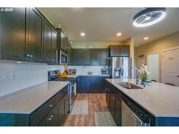 6967 N 94TH AVE, Camas, WA 98607