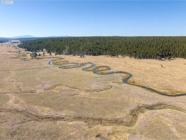 300 49 Rd Silverlake Hwy, Chiloquin, OR 97624