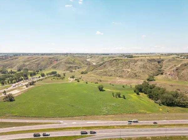 55,75,105,121,125 Bridge DR W, Lethbridge, AB T1J 4S5