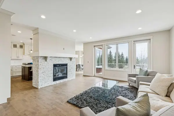 208 Leighton CT, Rural Rocky View County, AB T3Z0A2