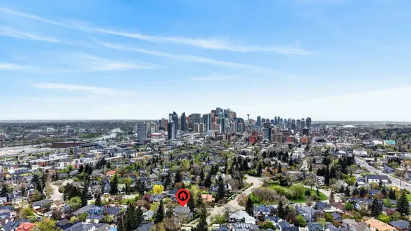 1439 Shelbourne ST SW, Calgary, AB T3C 2L1