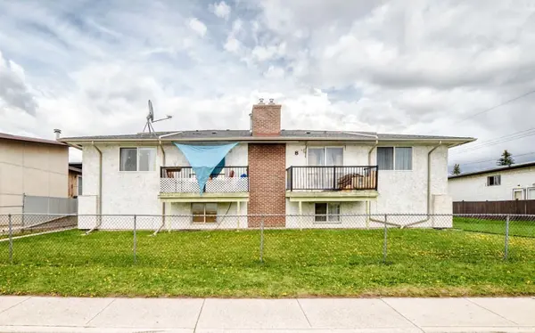 8 Huntley Close NE #1-6, Calgary, AB T2K4Z3