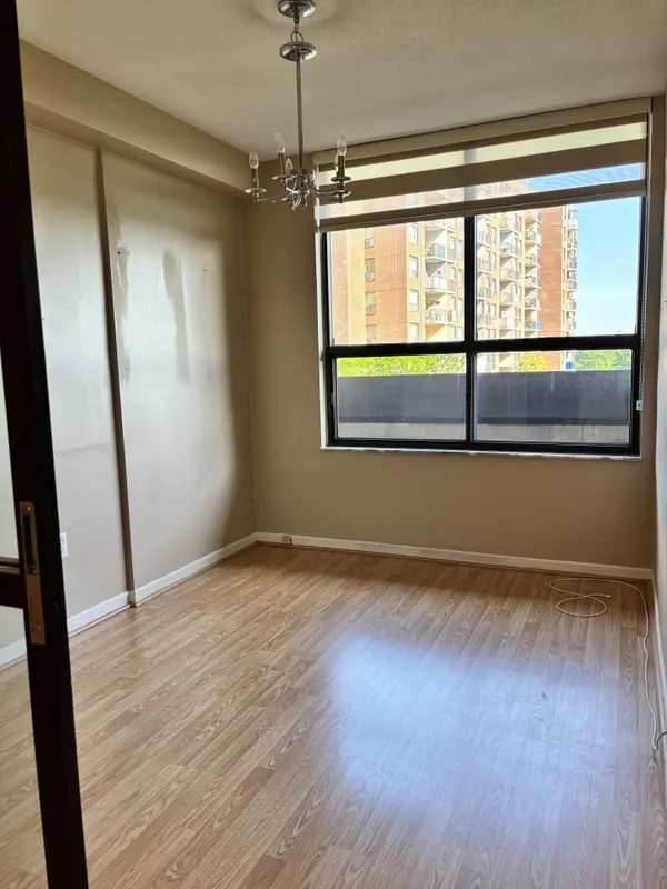 100 Canyon AVE #508, Toronto C06, ON M3H 5T9