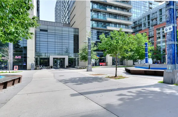 36 Lisgar ST #1511, Toronto C01, ON M6J 0C7
