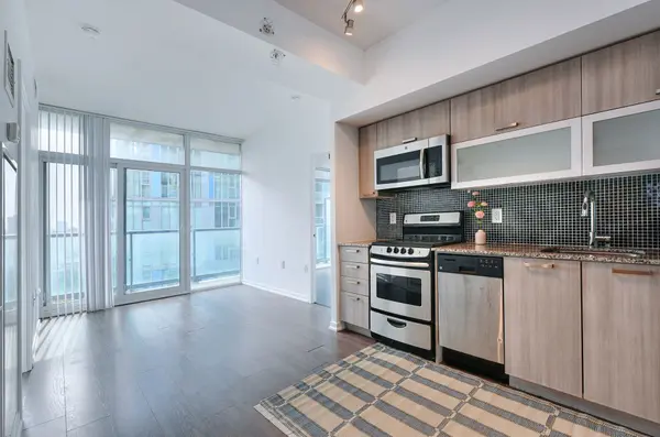 36 Lisgar ST #1511, Toronto C01, ON M6J 0C7