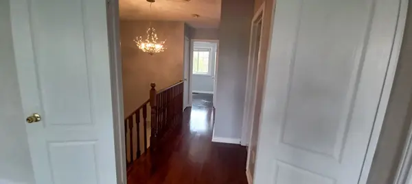 107 Dooley CRES, Ajax, ON L1T 4J3