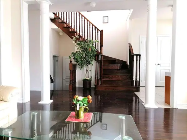 16 Grovewood ST, Richmond Hill, ON L4E 4X4