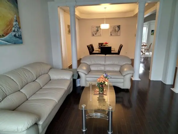 16 Grovewood ST, Richmond Hill, ON L4E 4X4