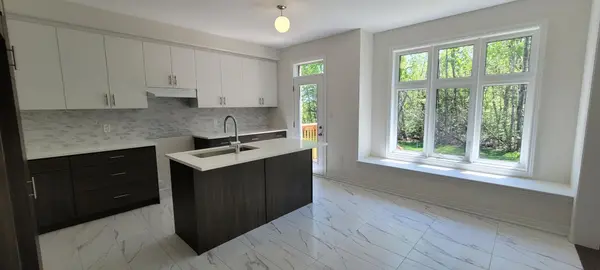 149 Dovedale DR, Georgina, ON L4P 0S6