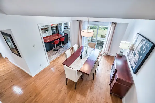 16 Ackrow CT, Toronto W08, ON M9C 5C4