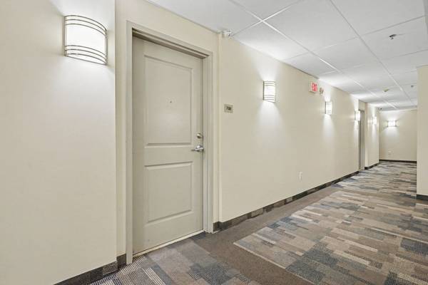 90 Charlton AVE W #706, Hamilton, ON L8P 0B4