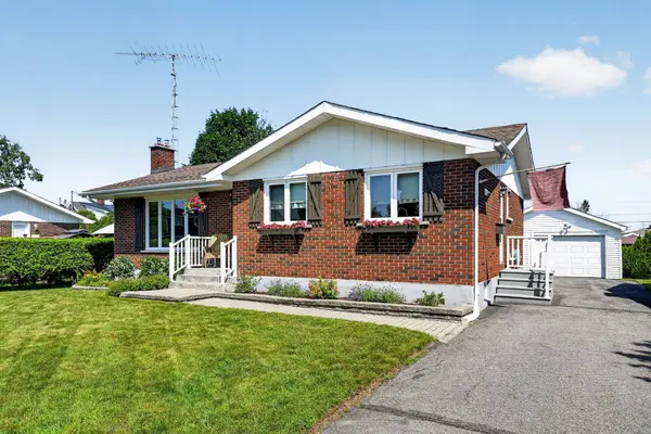 32 Frost AVE N,  South Stormont,  ON K0C 1P0