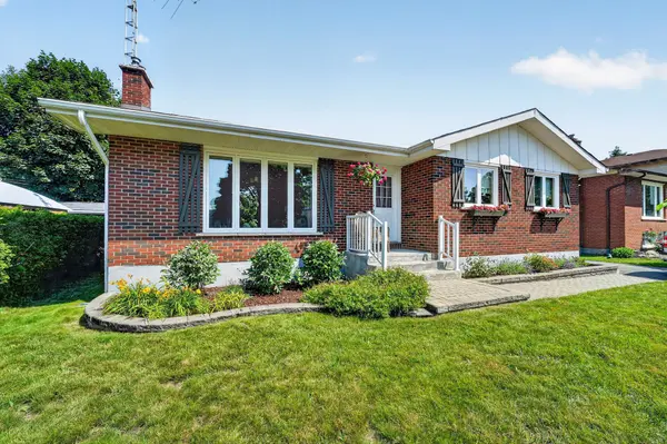 32 Frost AVE N, South Stormont, ON K0C 1P0