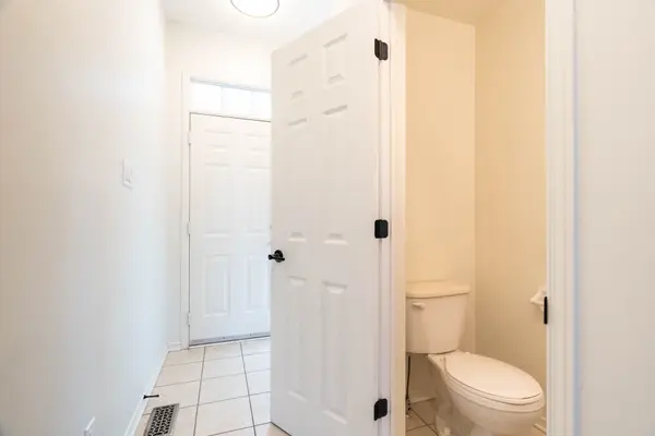 151 Oakfield CRES, Barrhaven, ON K2J 5H8