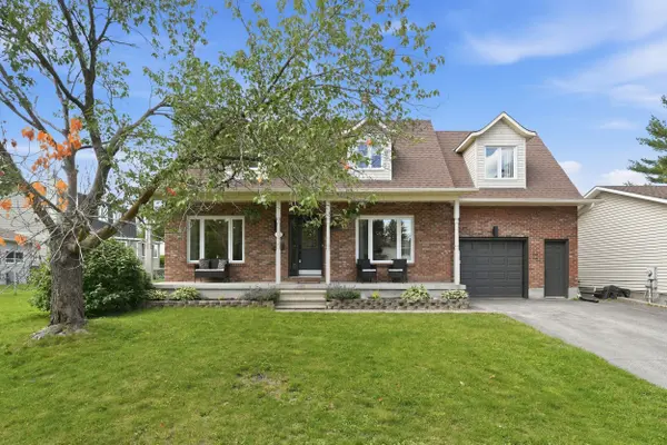 13 Poole Creek CRES, Stittsville - Munster - Richmond, ON K2S 1T6