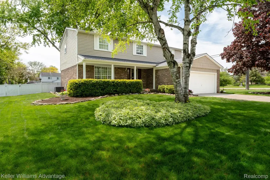 47397 Bartlett DR, Canton Twp, MI 48187